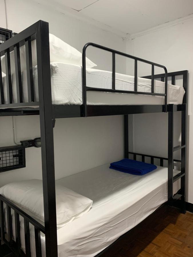 Revolution Hostel شيانغ ماي المظهر الخارجي الصورة